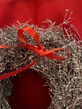 Handcrafted Natural Berry Twig Wreath - lLavender.